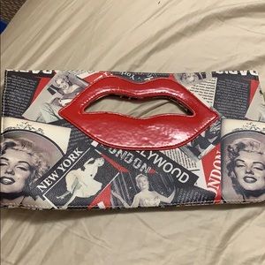 Marilyn Monroe clutch